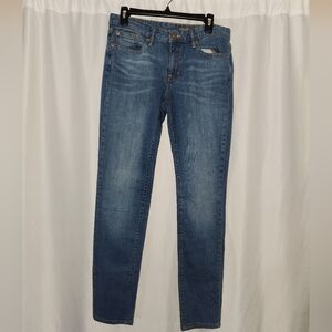 GAP Women's Prwmium Skinny Jeans in Denim Blue Size 8 Inseam 29 #denim #skinny